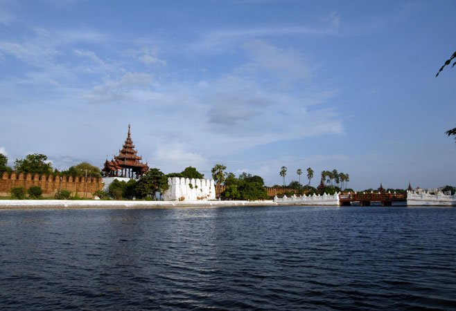 mandalay-moat1