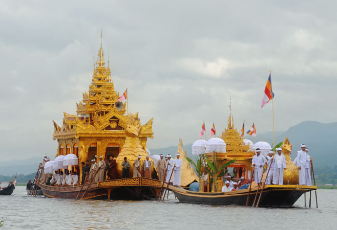 Phaung Daw Oo Pagoda Festival