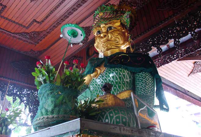 shwedagon7.jpg